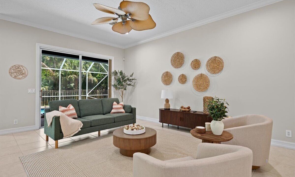 Photo of Livingroom in Stuart