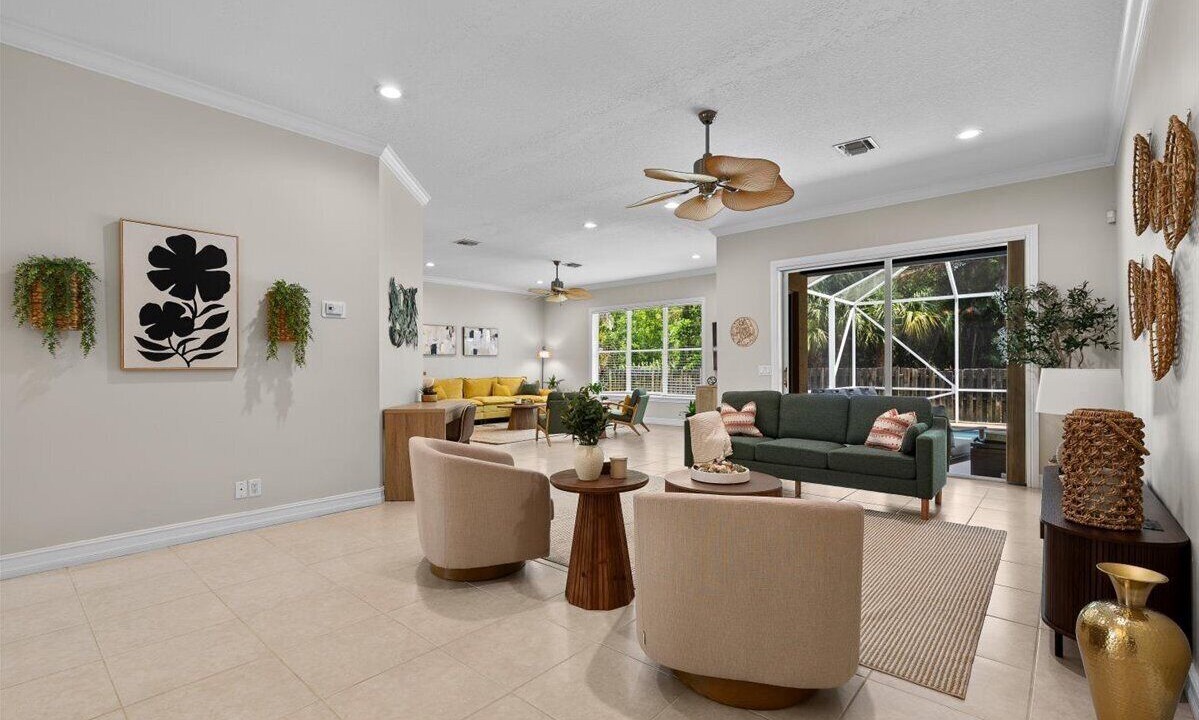 Photo of Livingroom in Stuart