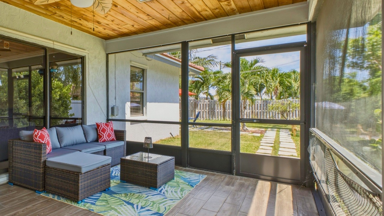 Photo of Patio Balcony in Lantana