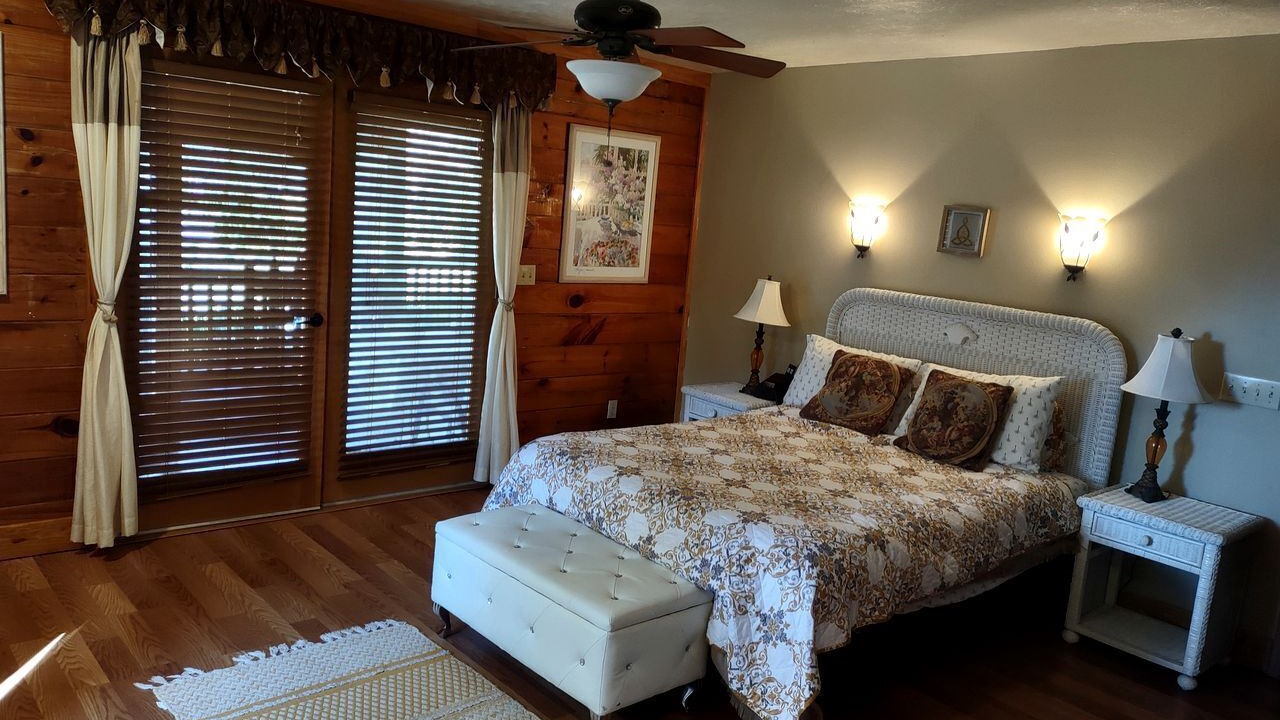 Photo of Bedroom in Lake Helen