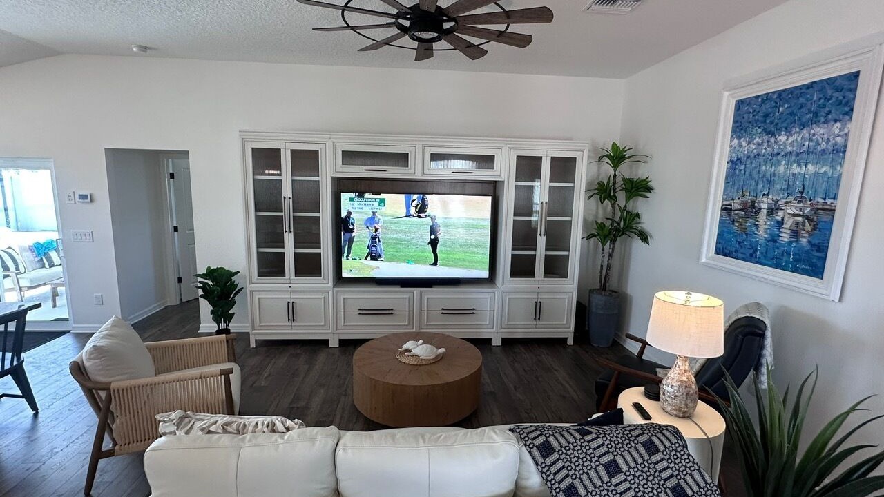 Photo of Livingroom in Candler