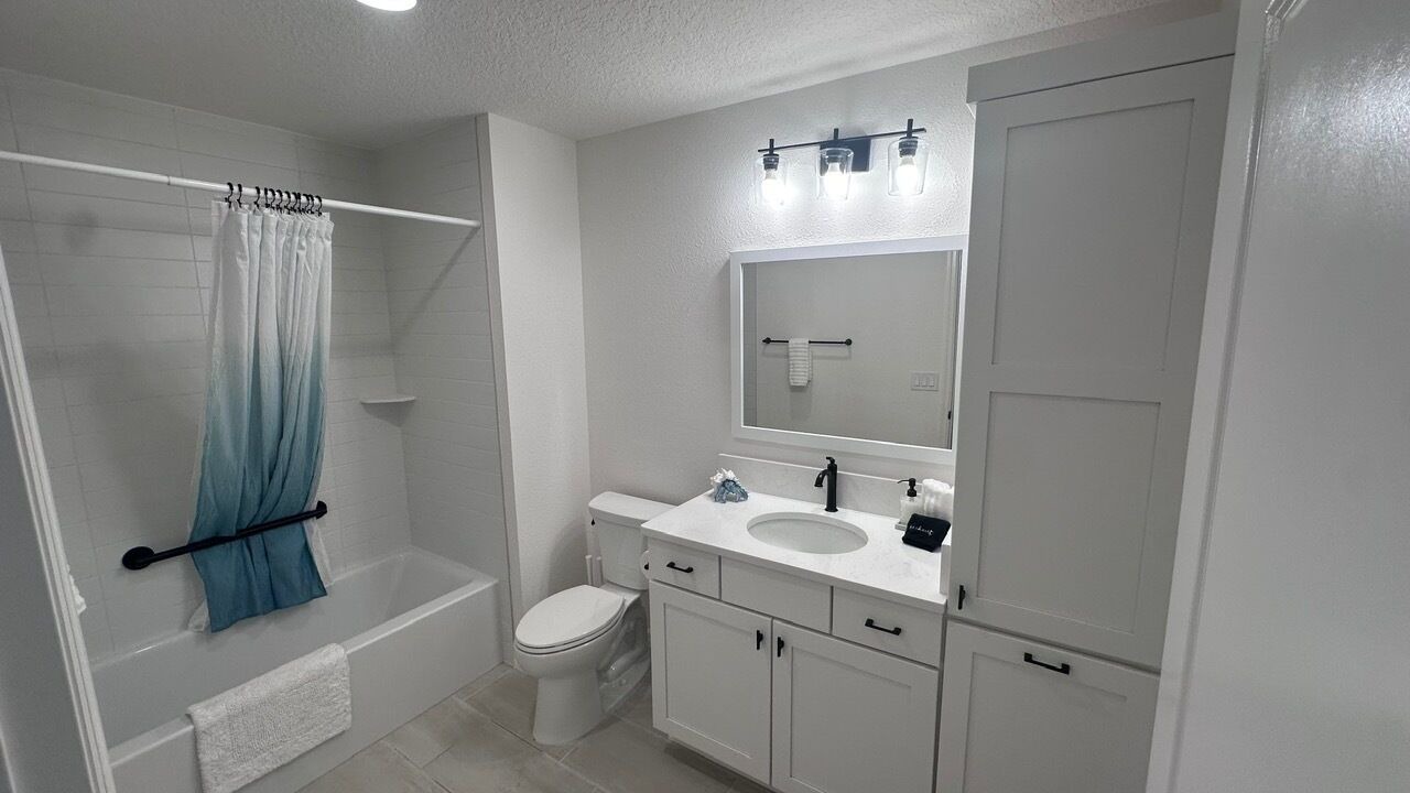 Photo of Bathroom in Candler