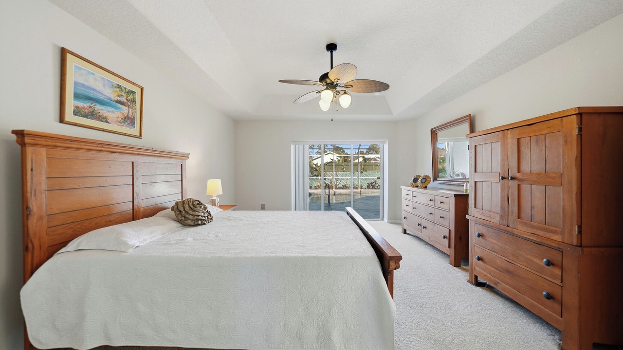 Photo of Bedroom in Gulf Cove