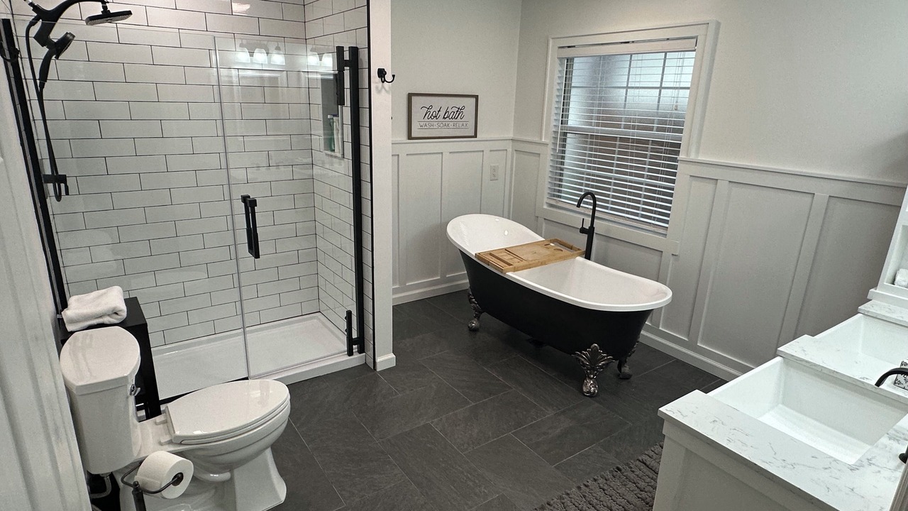Photo of Bathroom in Kingsland