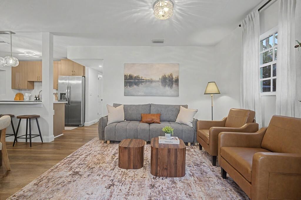 Photo of Bedroom in Town N County Park