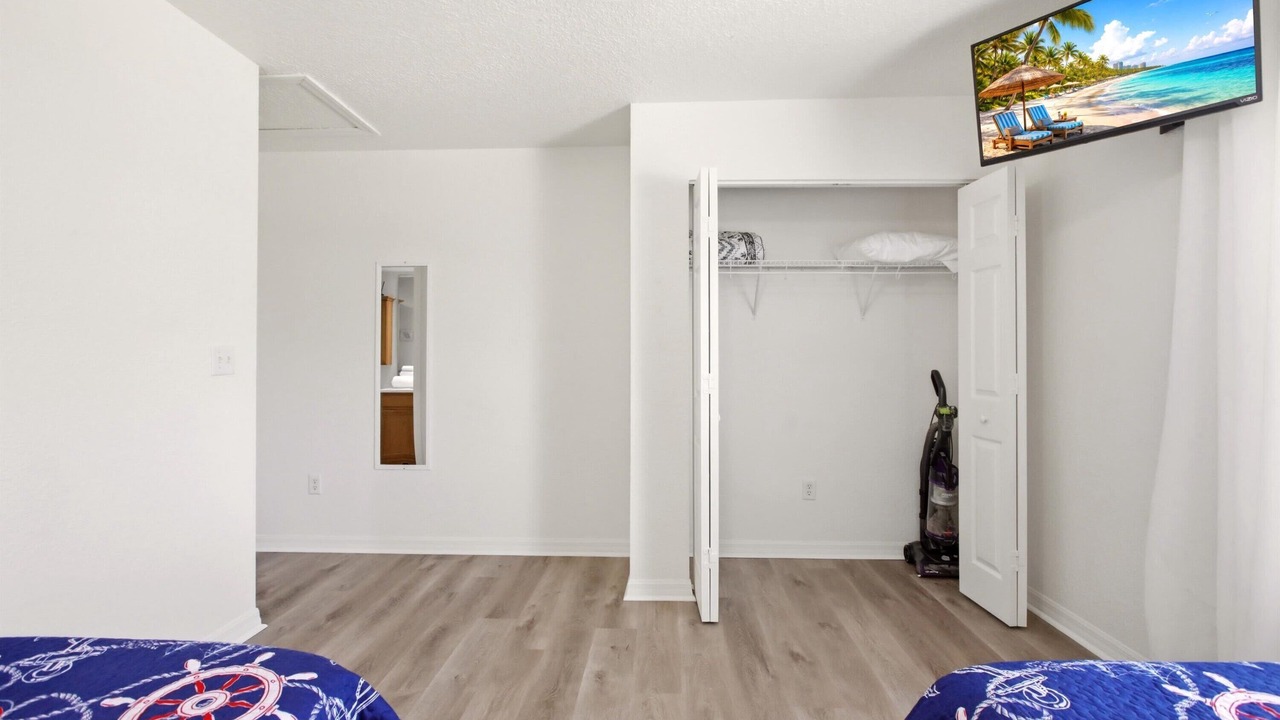 Photo of Bedroom in Englewood East