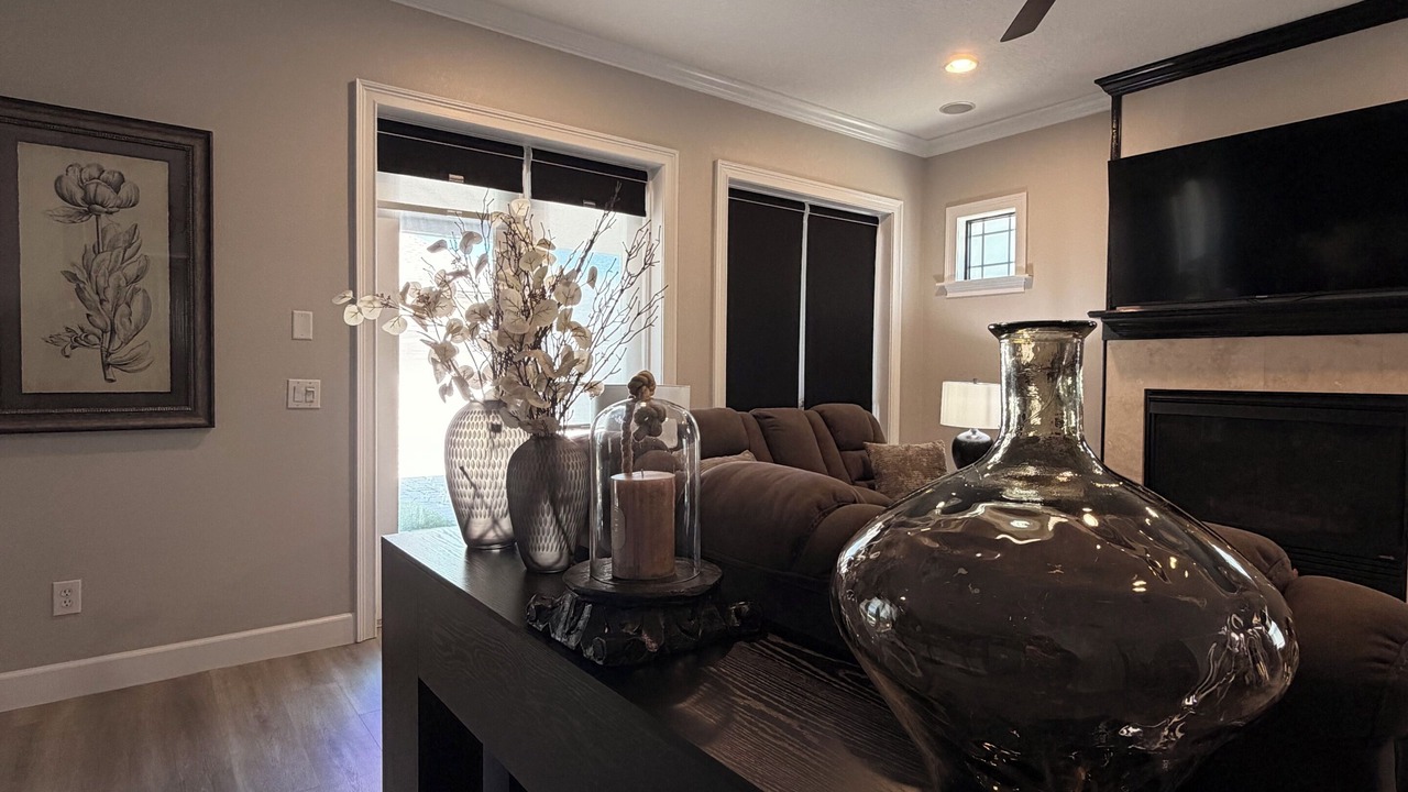 Photo of Livingroom in Fairview Shores