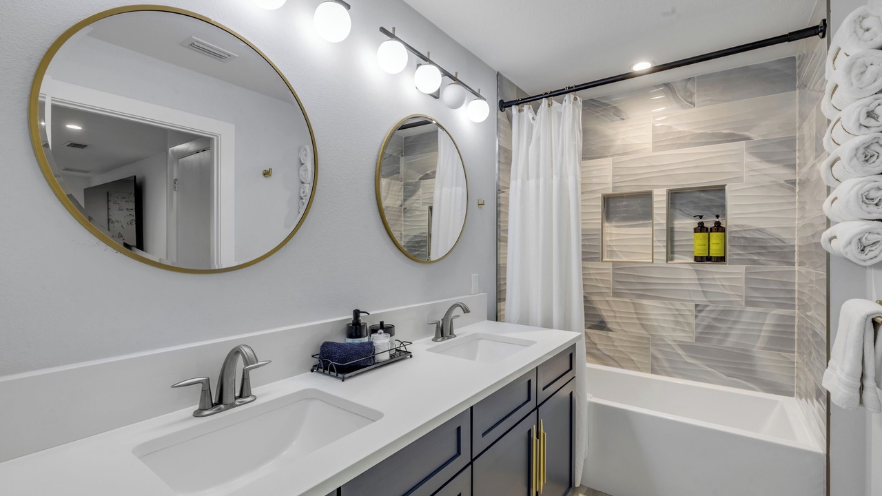 Photo of Bathroom in New Smyrna Beach
