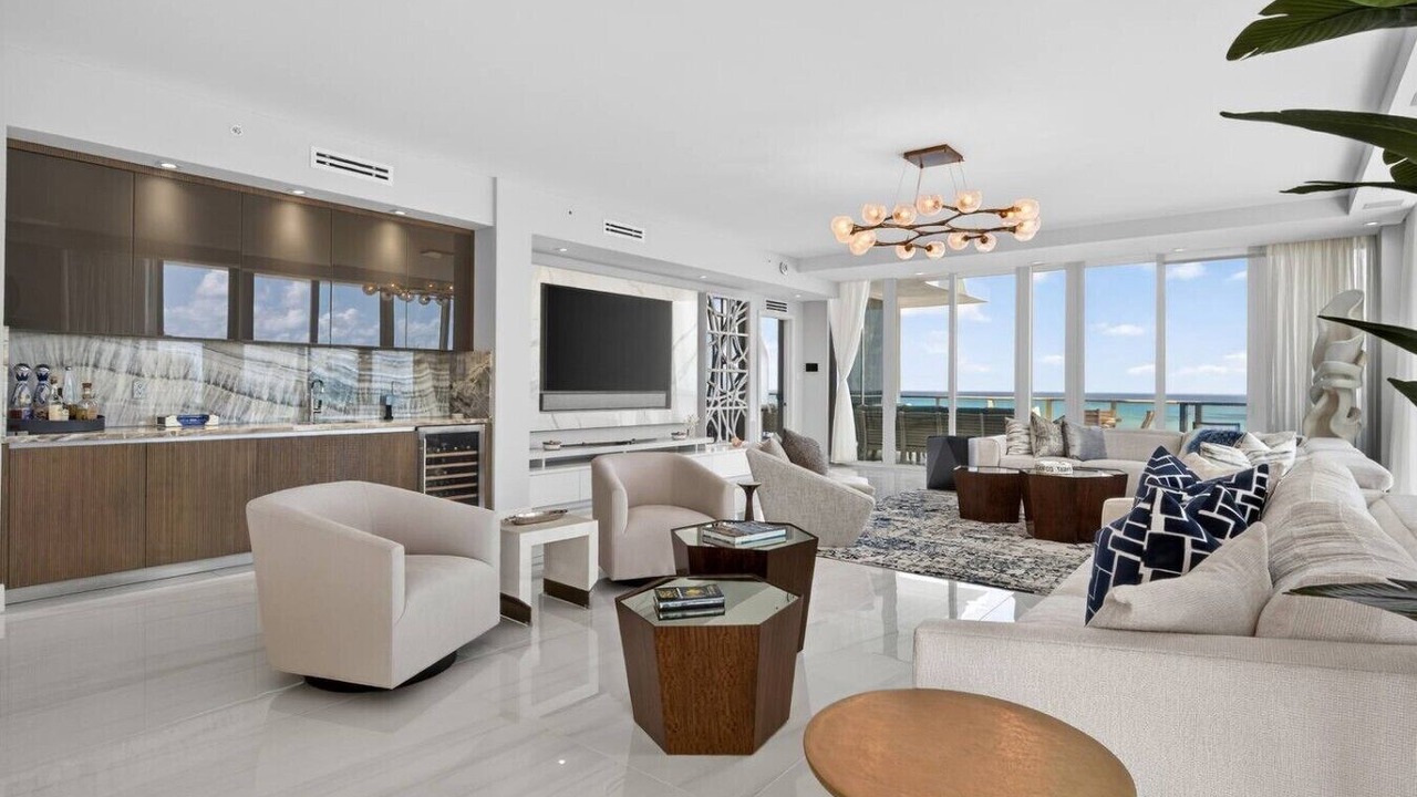 Photo of Livingroom in Singer Island