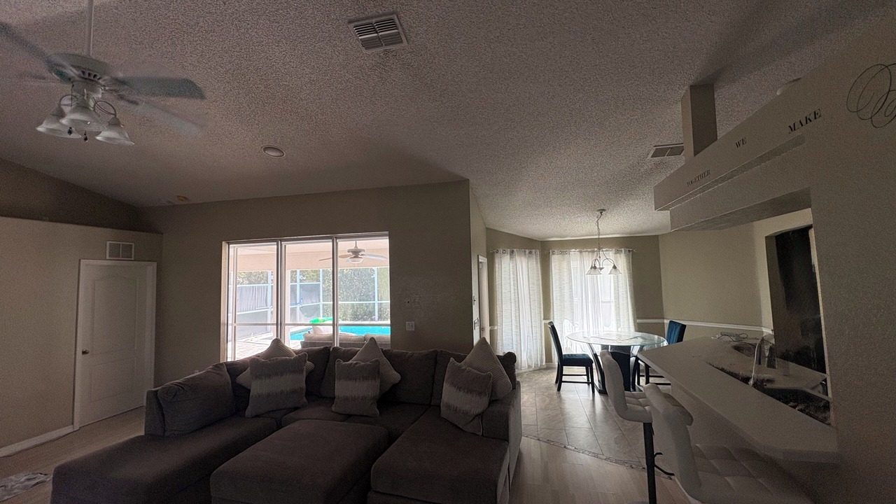 Photo of Livingroom in Spring Hill