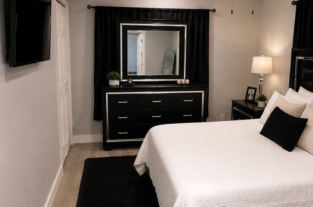 Photo of Bedroom in East Lake Woodlands