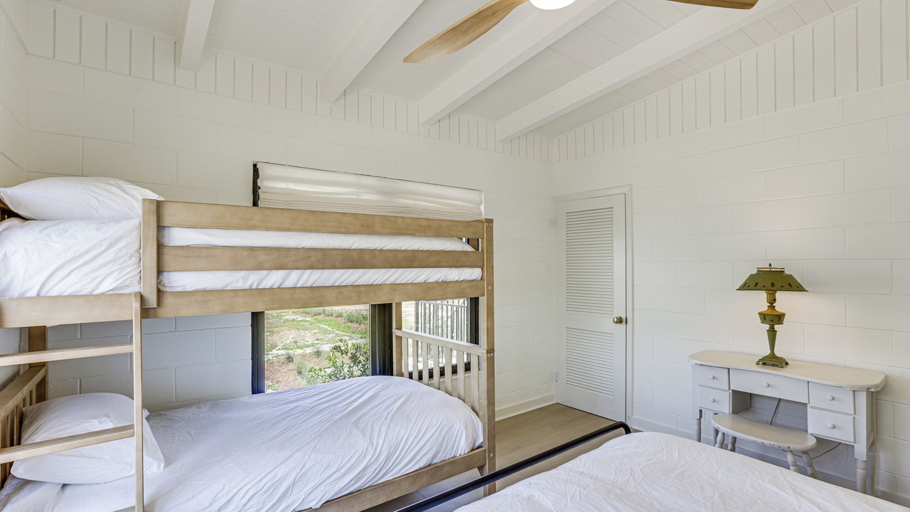 Photo of Bedroom in Alligator Point