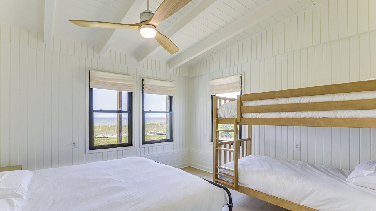 Photo of Bedroom in Alligator Point