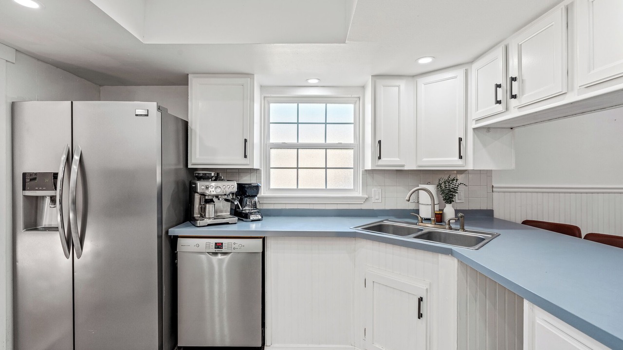 Photo of Kitchen in Venetian Way