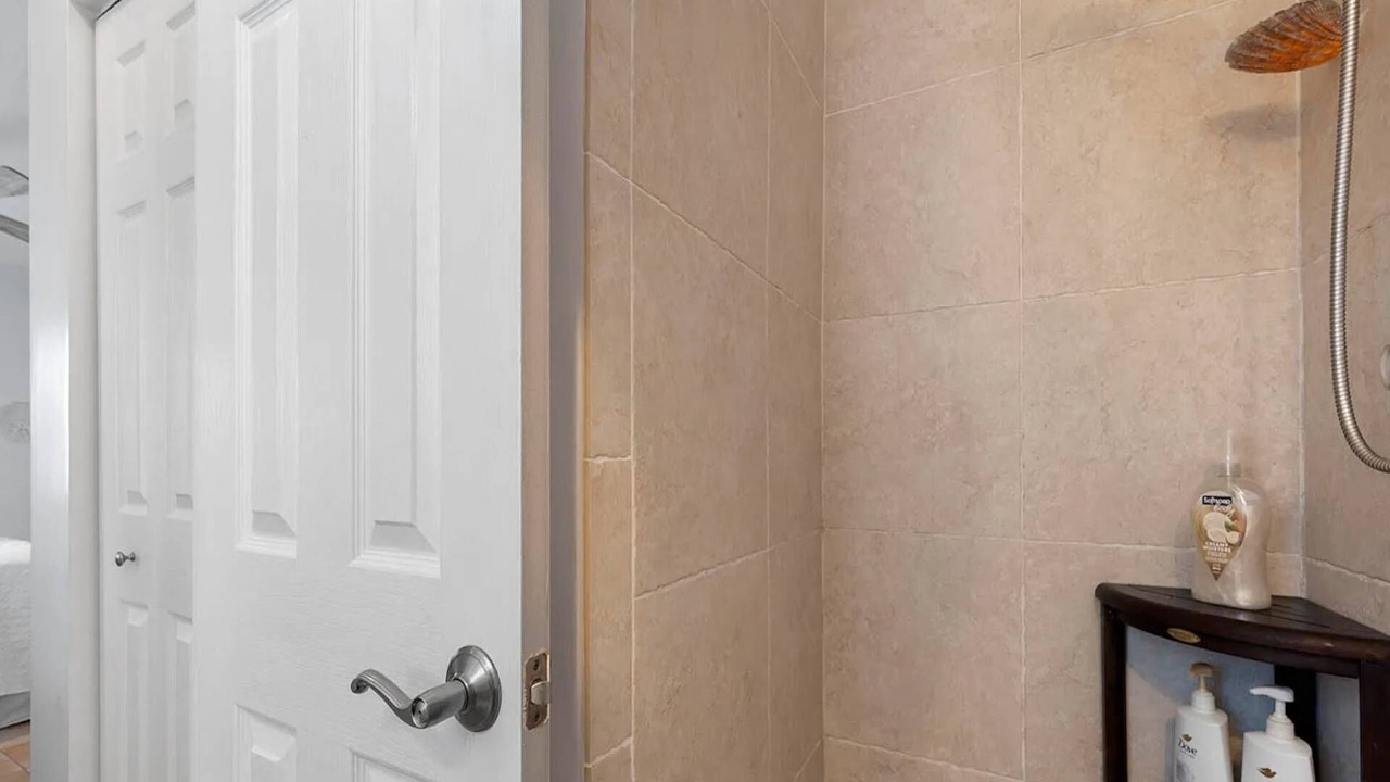 Photo of Bathroom in Marathon