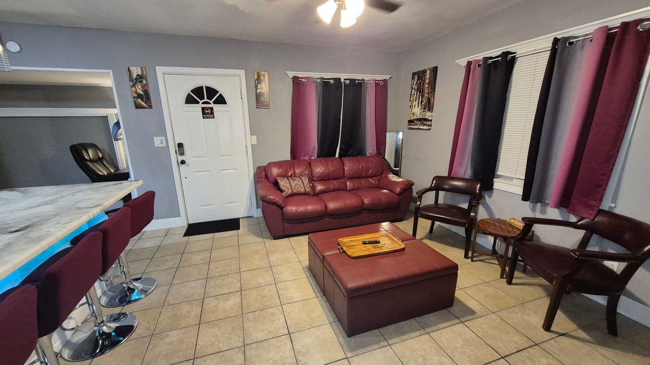 Photo of Livingroom in Childs Park