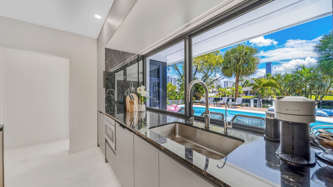 Photo of Kitchen in Hallandale Beach