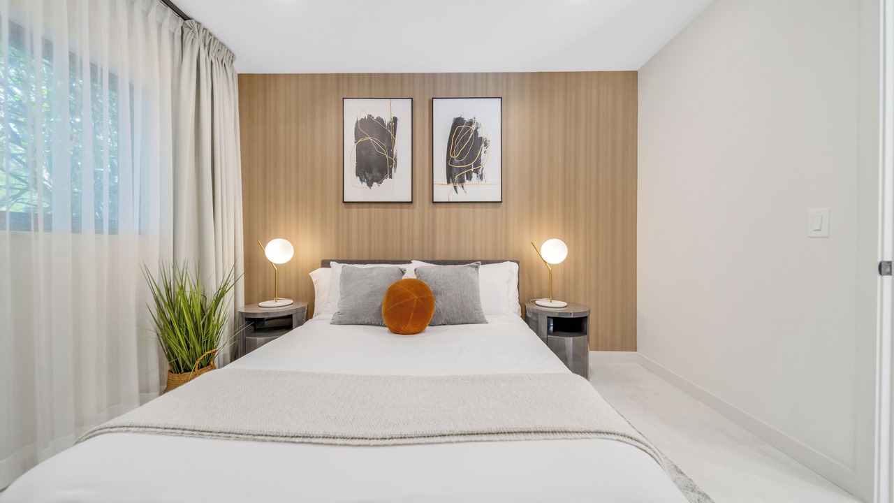Photo of Bedroom in Hallandale Beach