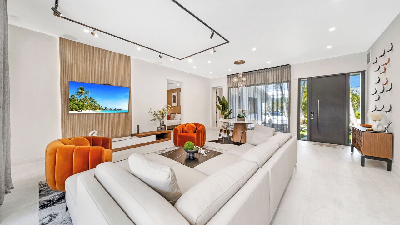 Photo of Livingroom in Hallandale Beach