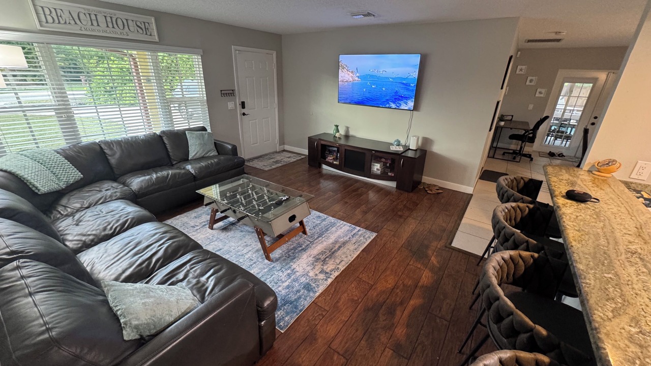 Photo of Livingroom in San Carlos Park
