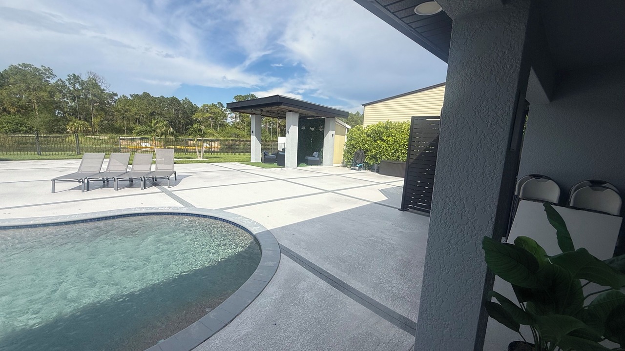Photo of Patio Balcony in Lehigh Acres