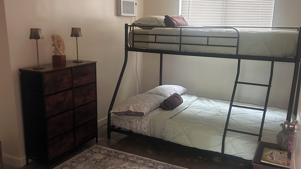 Photo of Bedroom in The Roads
