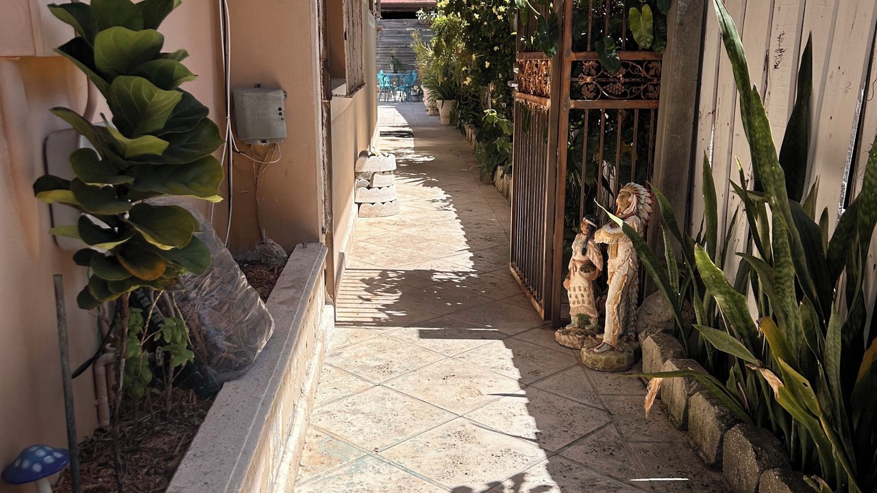 Photo of Outdoor in The Roads