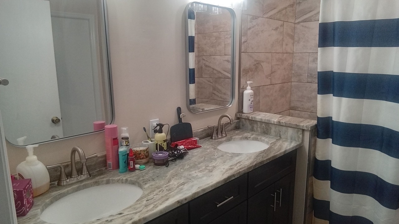 Photo of Bathroom in Candler