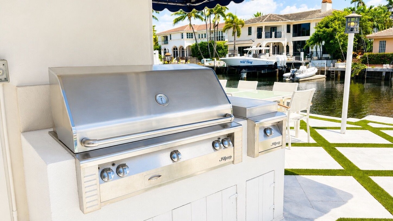 Photo of Outdoor in Boca Bay Colony