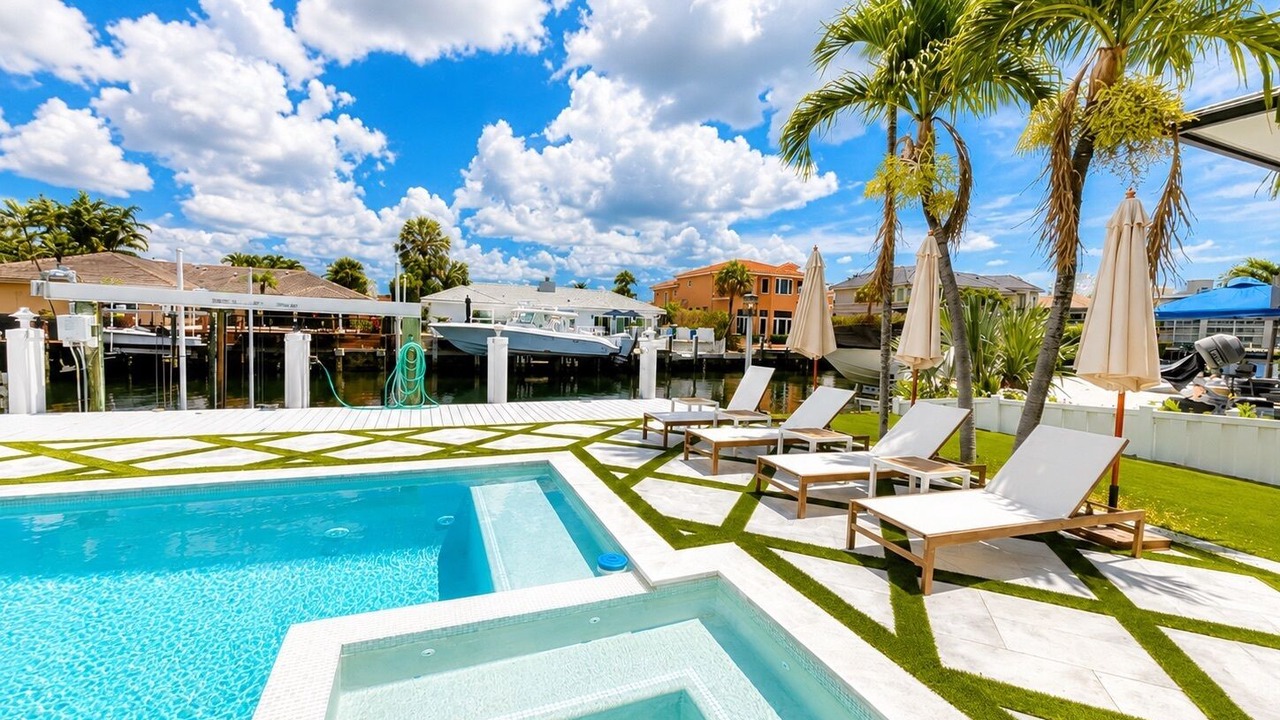 Photo of Outdoor in Boca Bay Colony