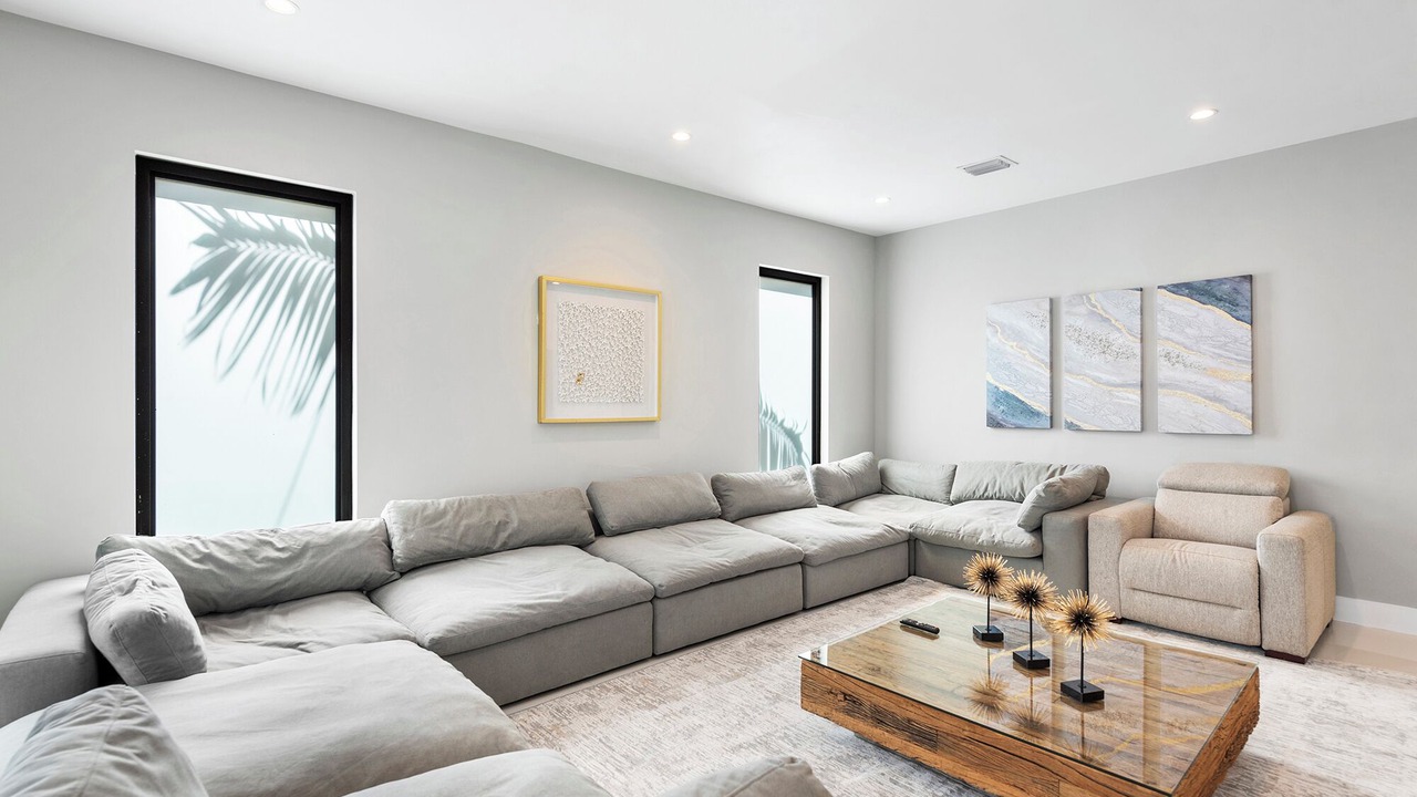 Photo of Livingroom in Glenvar Heights
