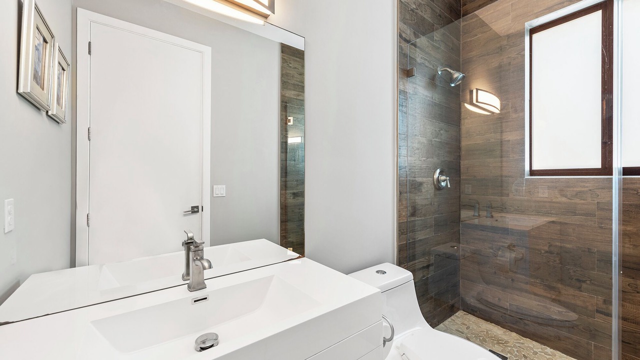 Photo of Bathroom in Glenvar Heights