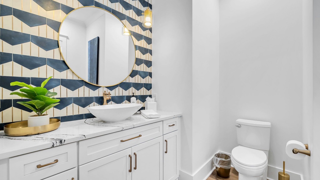 Photo of Bathroom in Gulfview Heights