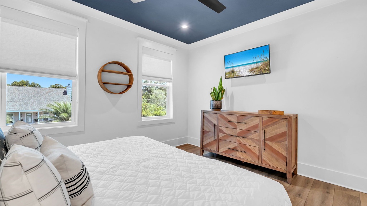 Photo of Bedroom in Gulfview Heights