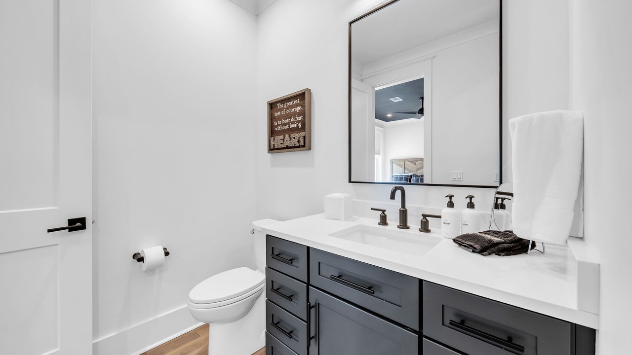 Photo of Bathroom in Gulfview Heights