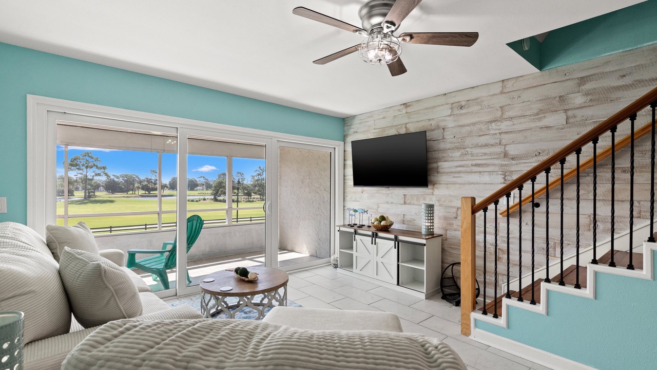 Photo of Livingroom in Upper Grand Lagoon