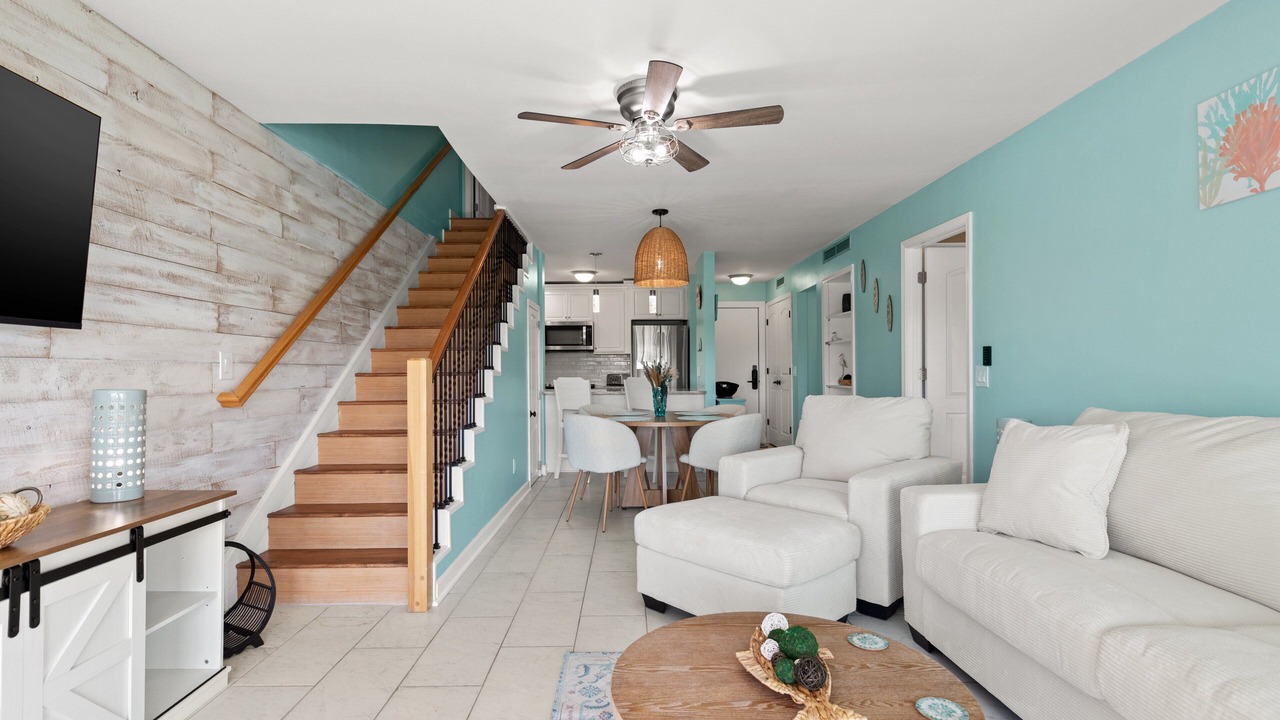 Photo of Livingroom in Upper Grand Lagoon