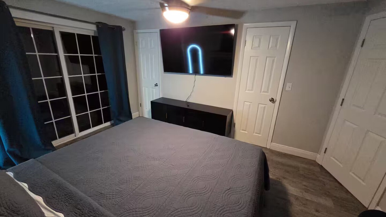 Photo of Bedroom in Beacon Square