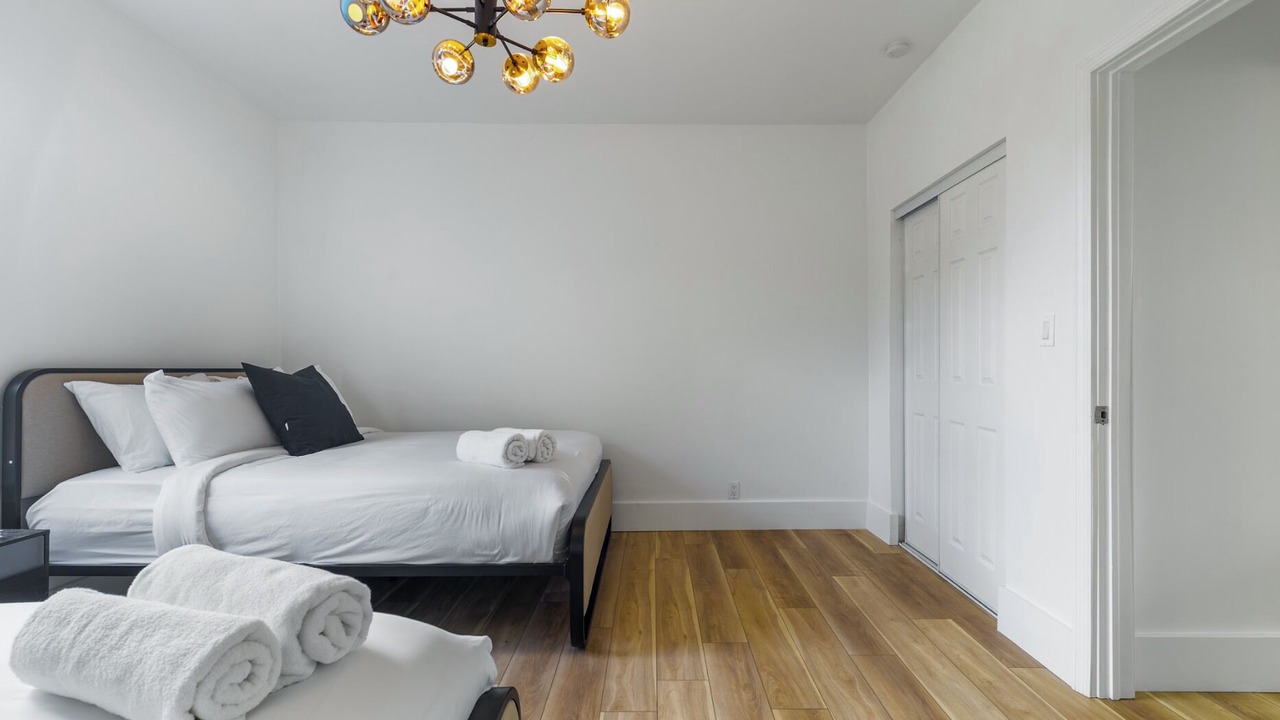 Photo of Bedroom in The Roads
