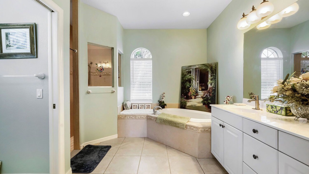Photo of Bathroom in Rotonda Lakes