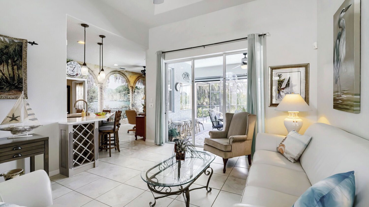 Photo of Livingroom in Rotonda Lakes