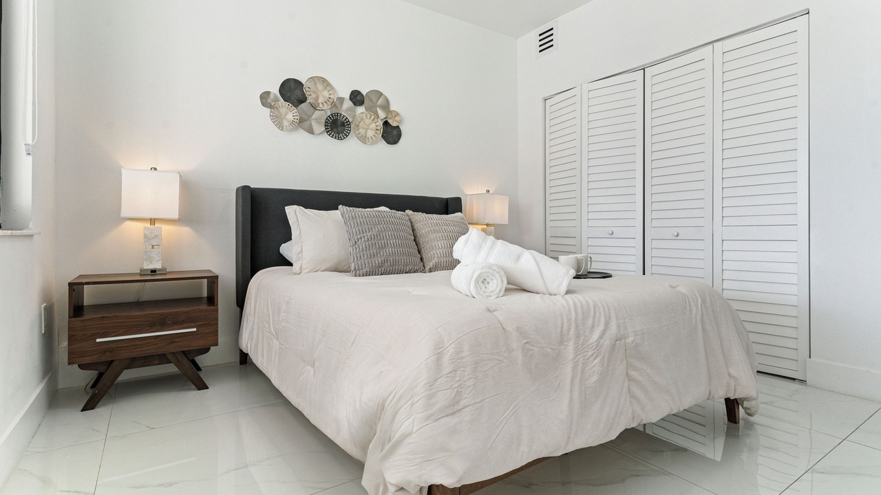 Photo of Bedroom in Olympia Heights