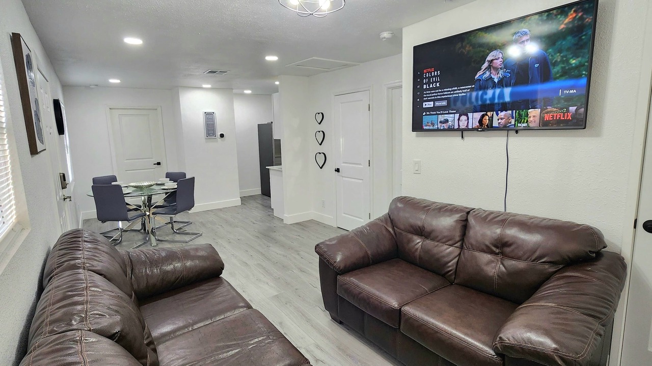 Photo of Livingroom in Hudson