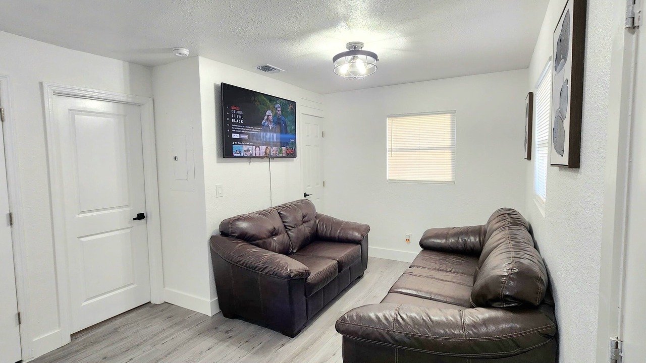 Photo of Livingroom in Hudson