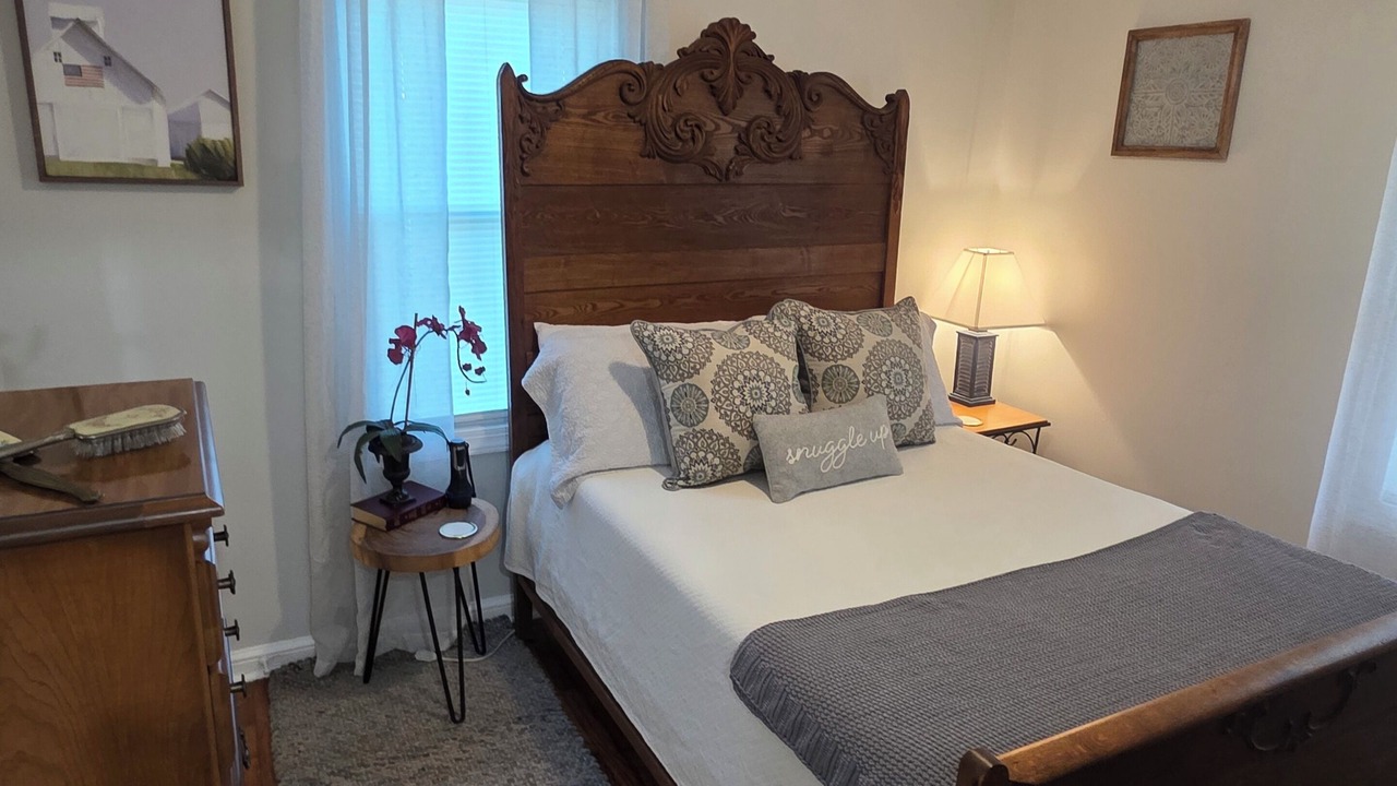 Photo of Bedroom in Bainbridge