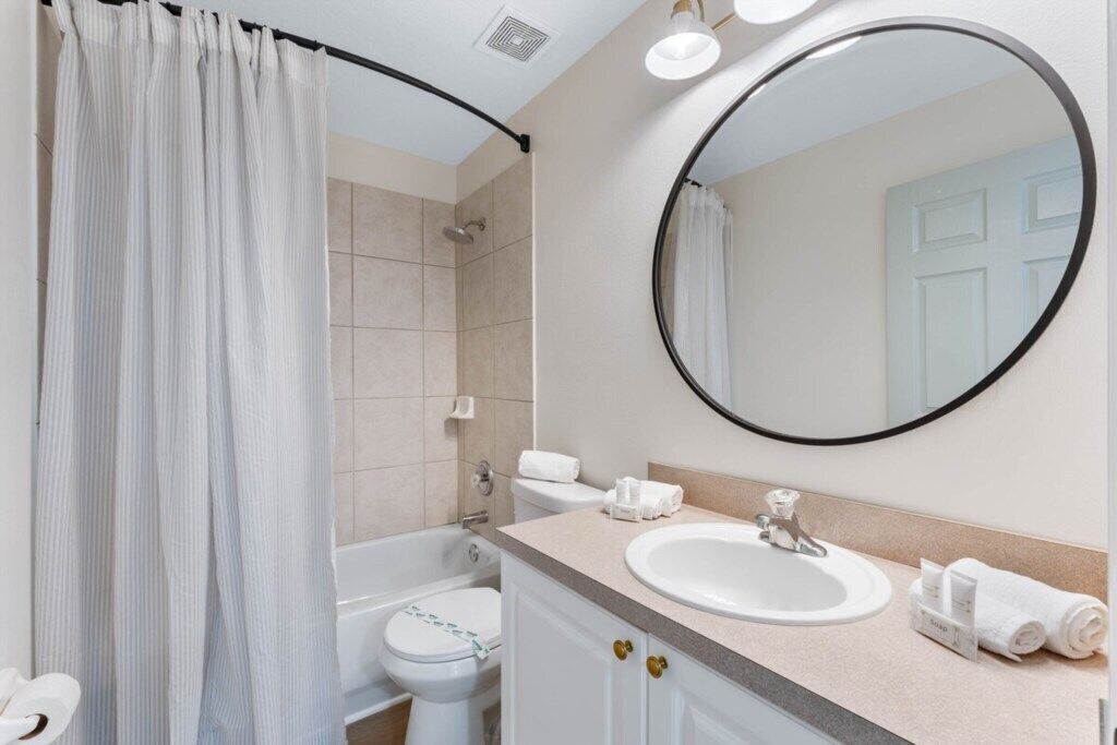 Photo of Bathroom in Sunset Ridge