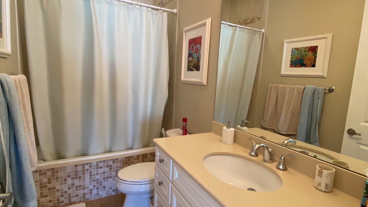 Photo of Bathroom in Coury