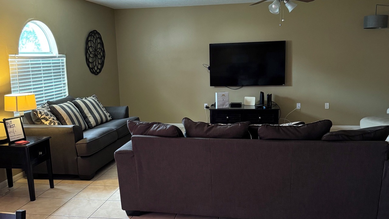 Photo of Livingroom in Legacy Park