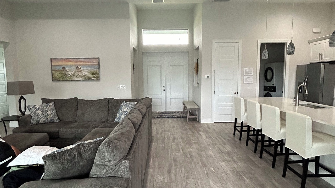Photo of Livingroom in Burnt Store