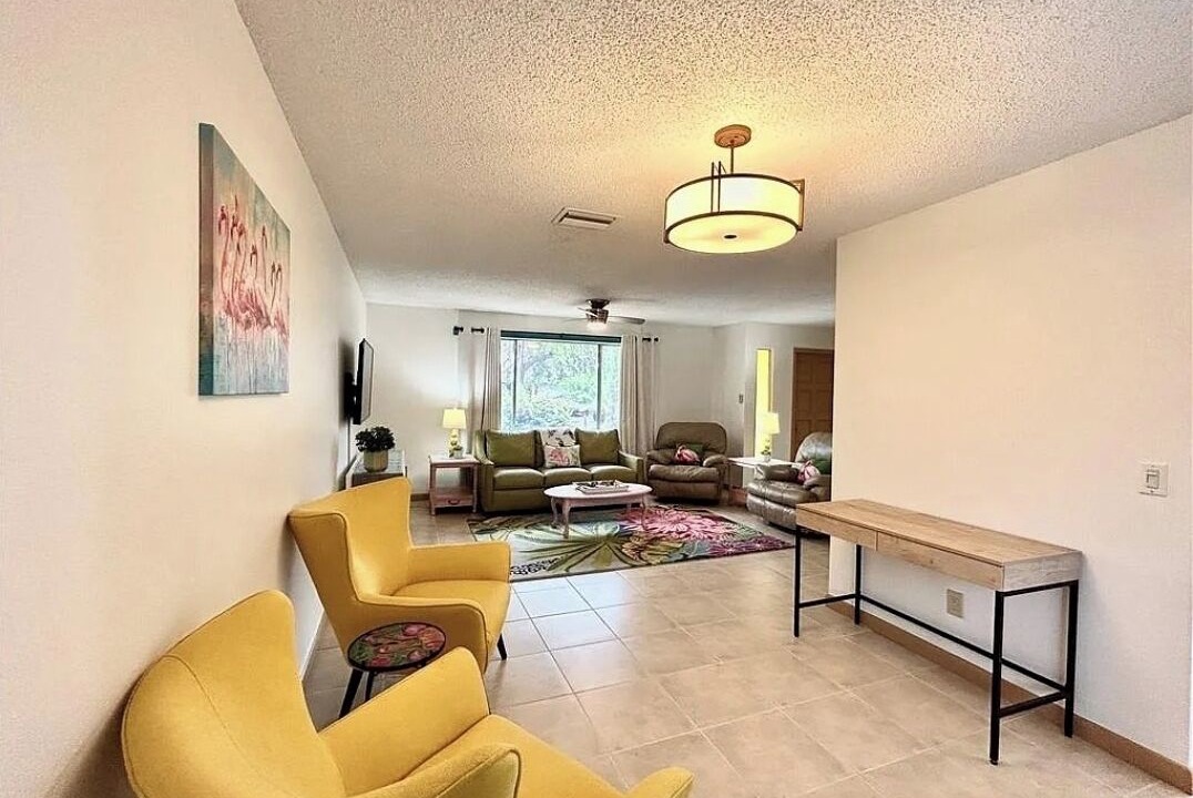 Photo of Livingroom in Lochmoor Waterway Estates